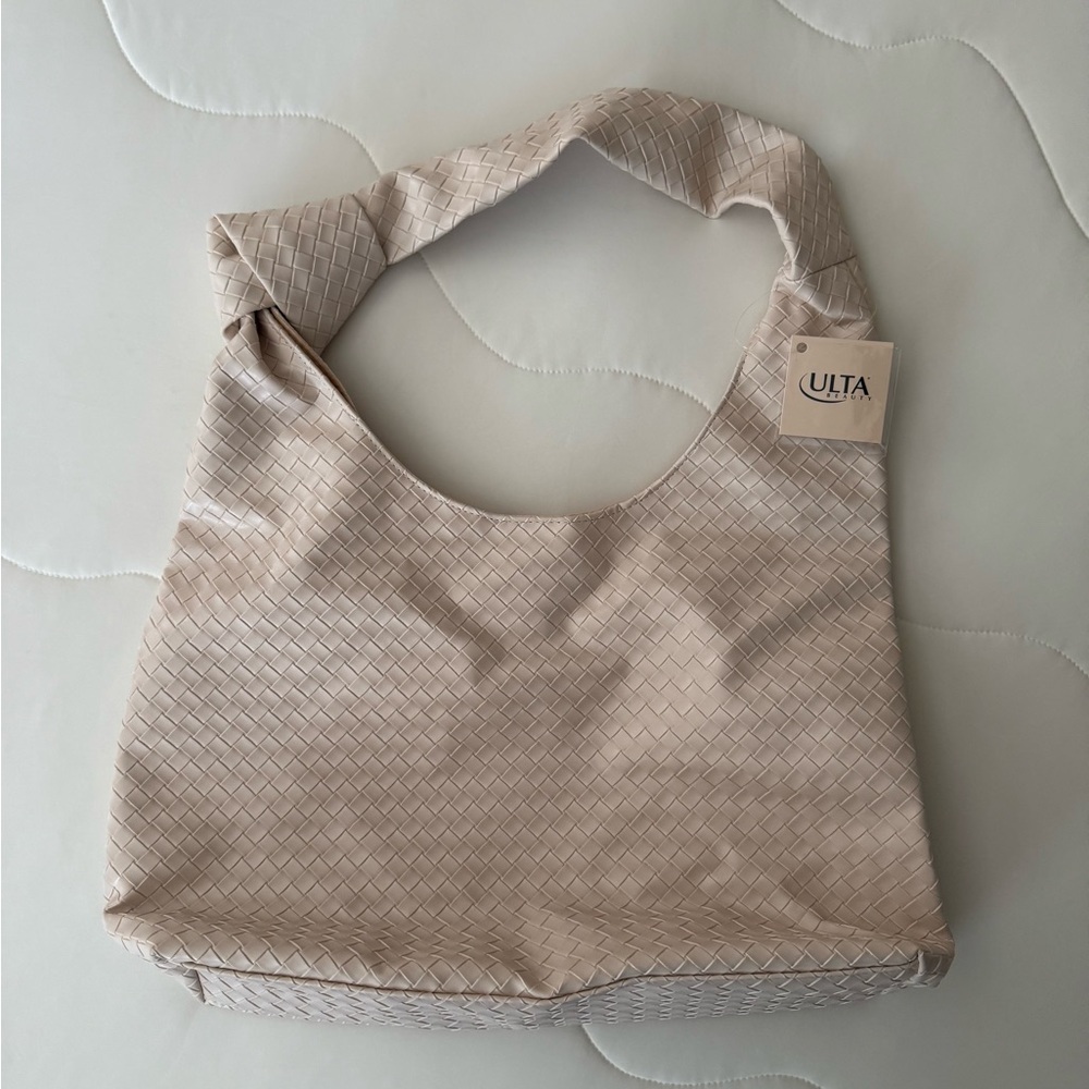 Ulta Beauty Cream Quilted Shoulder Bag